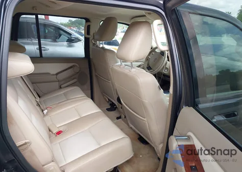 2010 Ford Explorer Eddie Bauer из США, поврежденный, VIN 1FMEU7EEXAUA73602